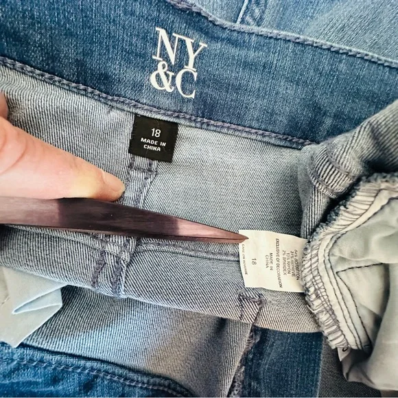 New York & Company Blue Jeans with Multicolor Sequin Detail - Picture 6 of 7